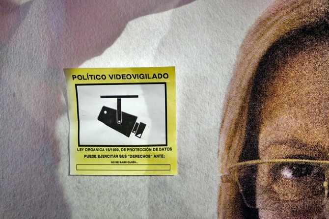 Politicians under surveillance by Luzinterruptus on thisispaper.com IMG 7163 Politicians under surveillance by Luzinterruptus on thisispaper.com
